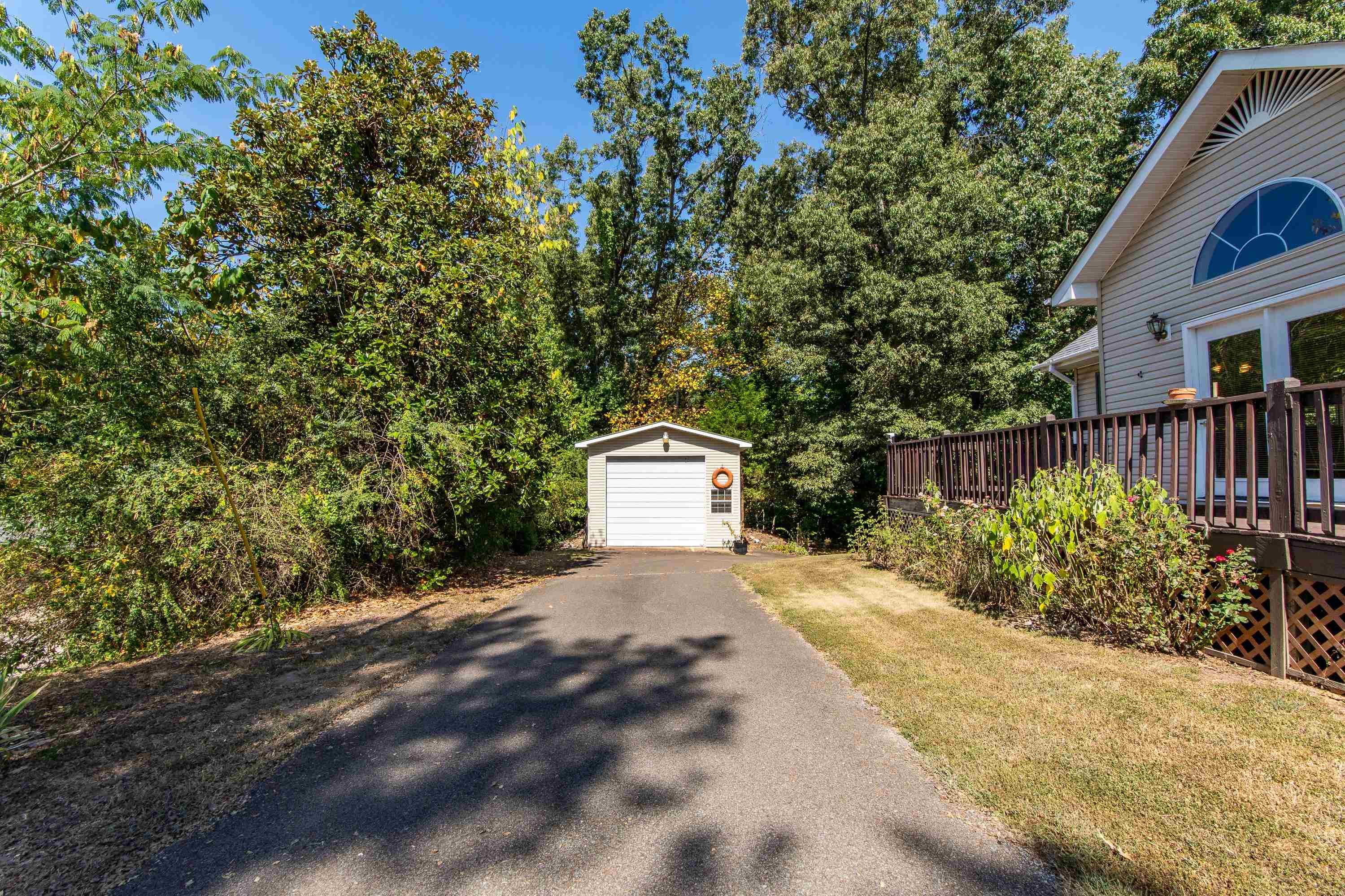 720 Riverside Lane Crump, TN 38327 - Photo 10 of 39