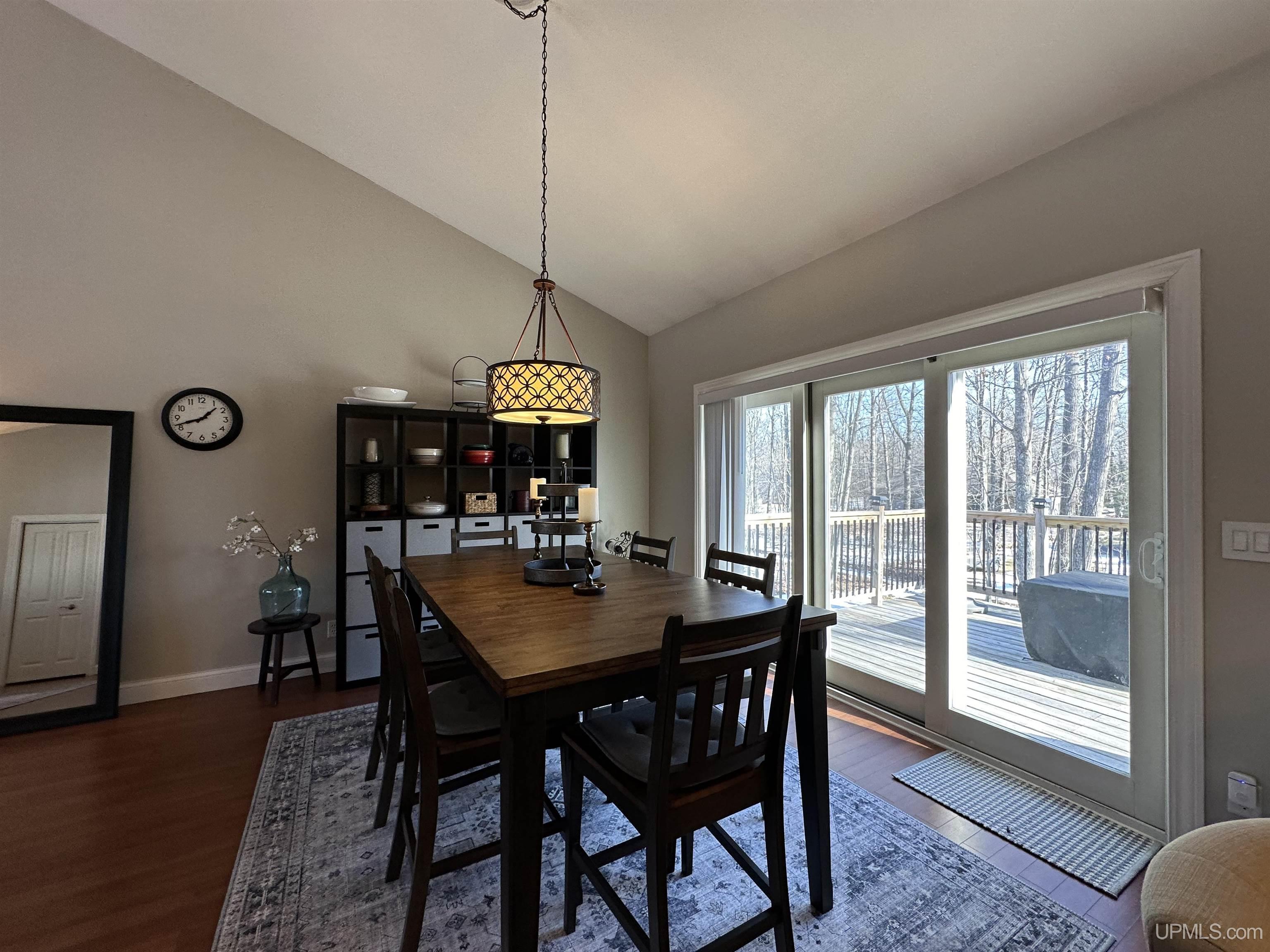 7582 Tipperary Road Gladstone, MI 49837 - Photo 8 of 35 Gallery Image 8