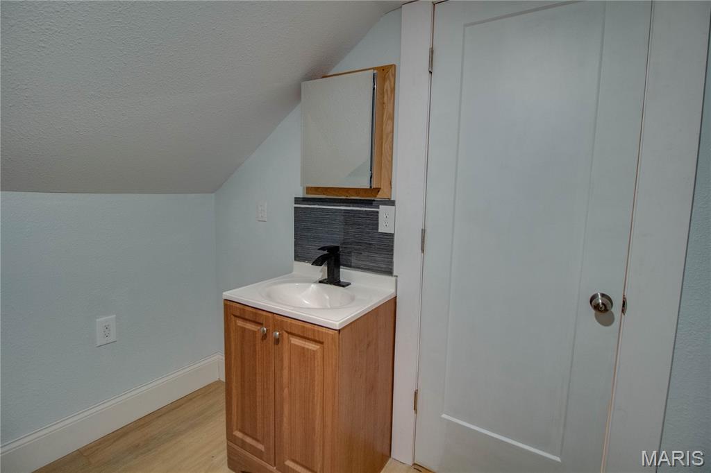 304 Francis Street Gillespie, IL 62033 - Photo 24 of 29