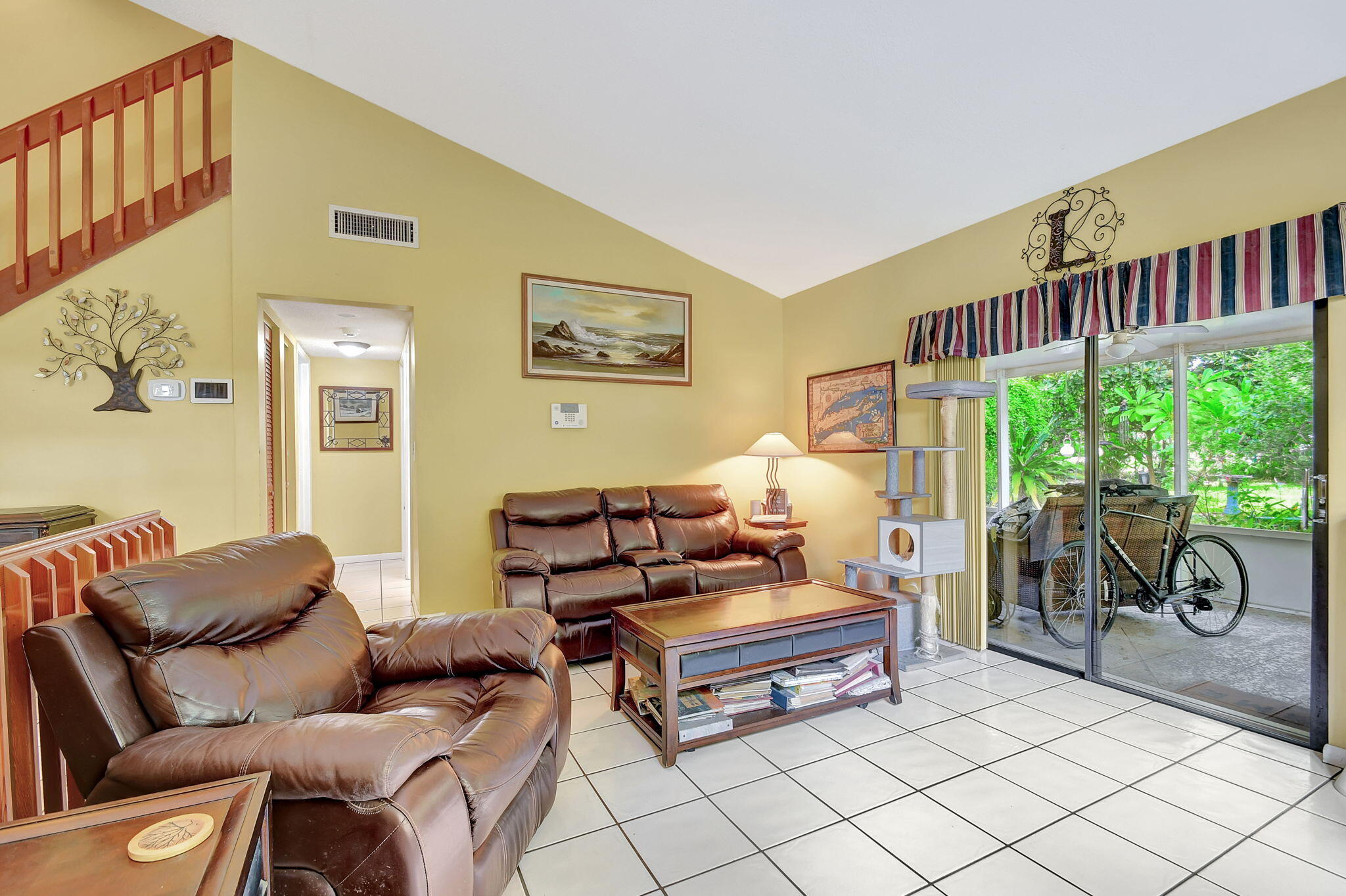 123 Buttonwood Circle Boynton Beach, FL 33436 - Photo 11 of 32 12-web-or-mls-House (12)