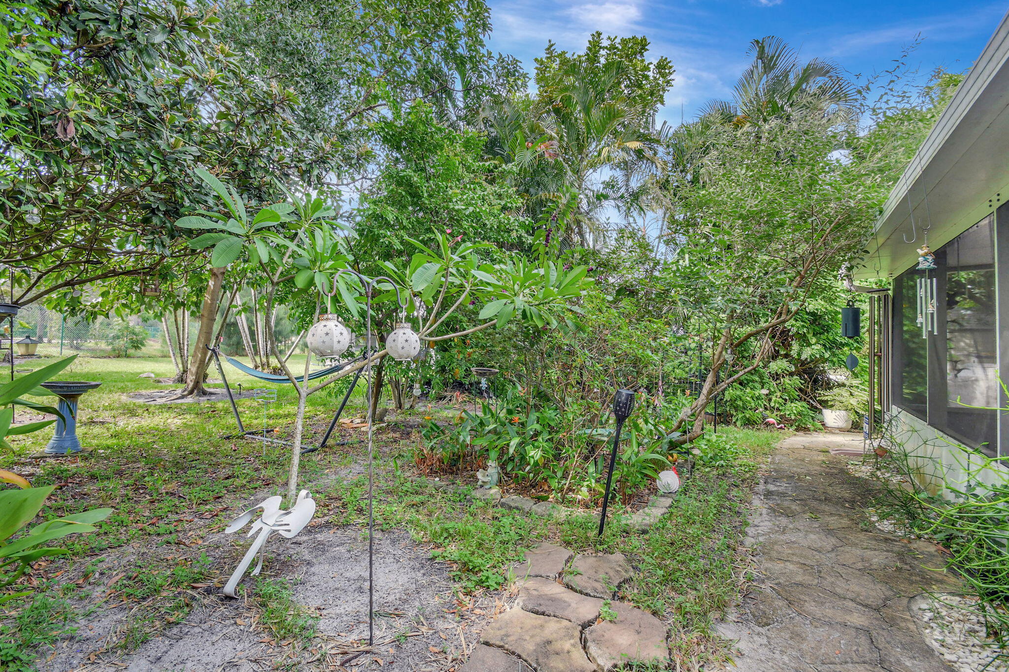 123 Buttonwood Circle Boynton Beach, FL 33436 - Photo 28 of 32 37-web-or-mls-House (37)