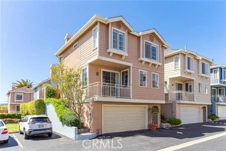 $3,800 | 2356 241st Street, Lomita, CA 90717