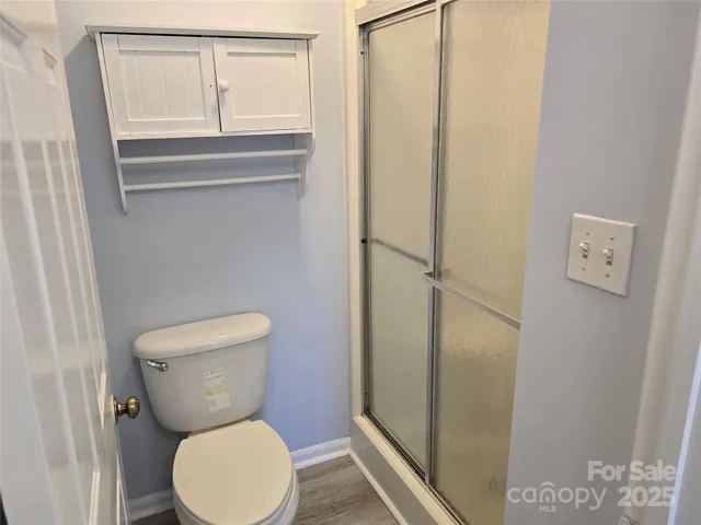 a bathroom with a toilet