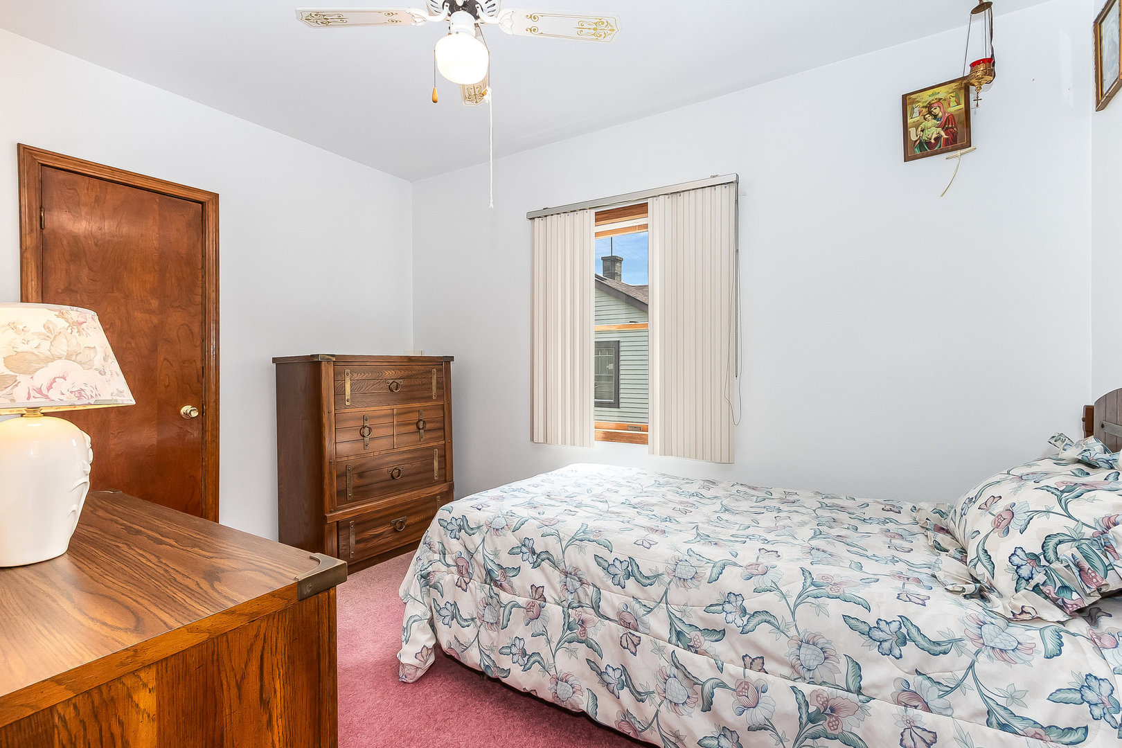 95 West 34th Street Steger, IL 60475 - Photo 17 of 21 a bedroom with a bed and a dresser