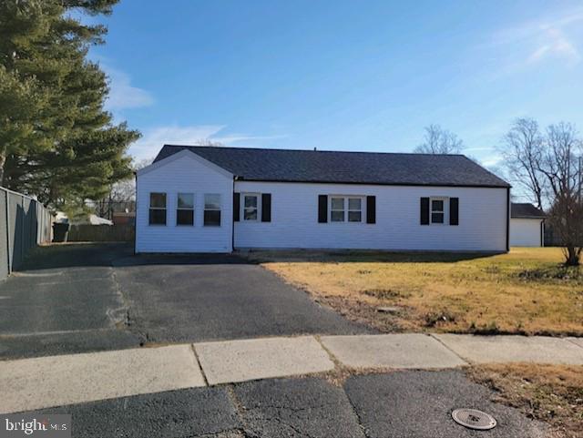 32 Evergreen Circle Dover, DE 19901 - Photo 1 of 13