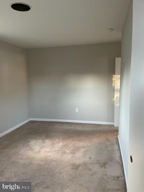 32 Evergreen Circle Dover, DE 19901 - Photo 11 of 13 Main Bedroom