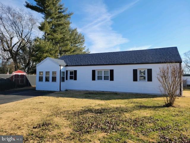 32 Evergreen Circle Dover, DE 19901 - Photo 2 of 13 Exterior Front