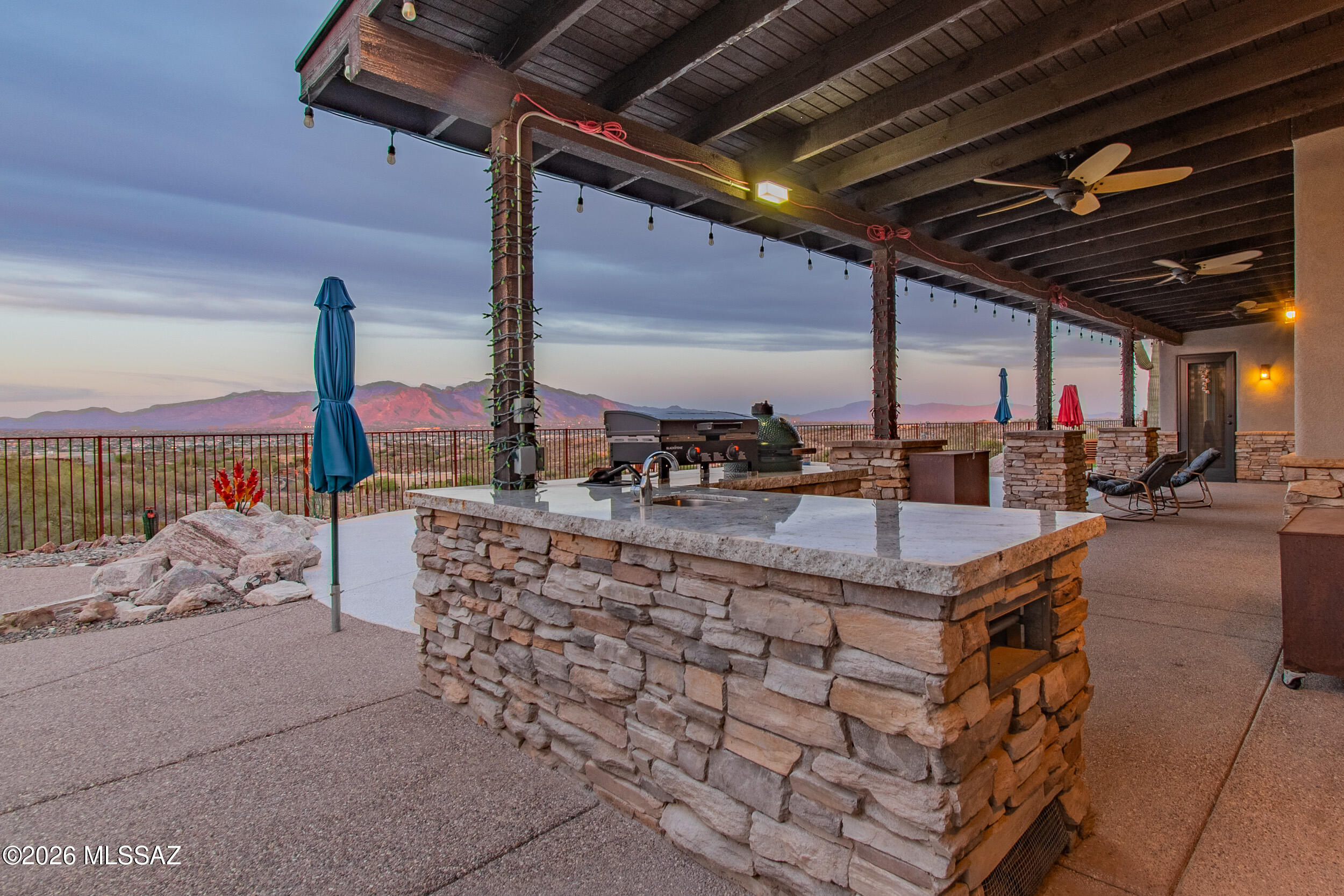 5790 North Abington Road Tucson, AZ 85743 - Photo 9 of 52 019