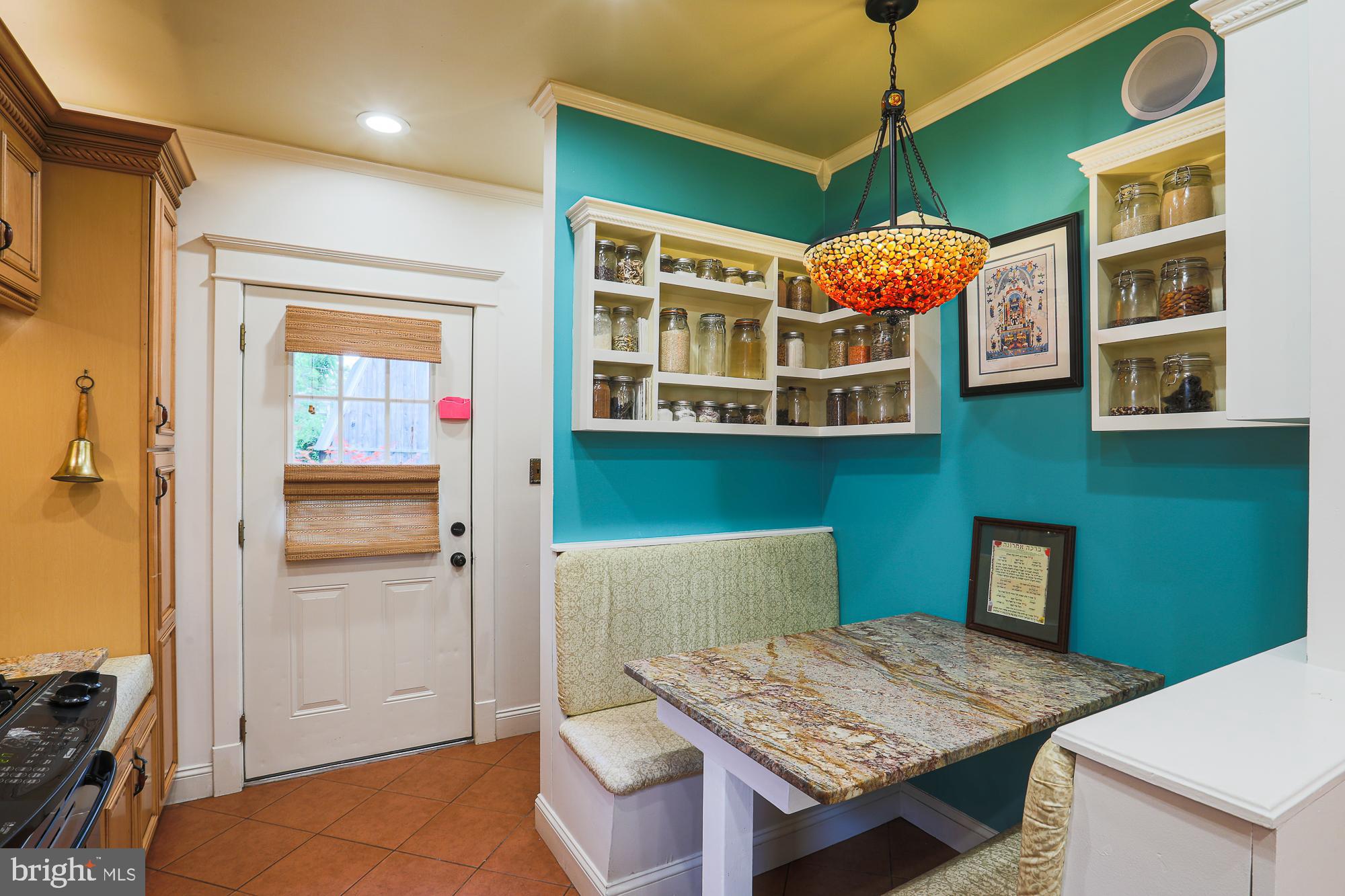 4009 Pinkney Road Baltimore, MD 21215 - Photo 11 of 27 Gallery Image 11
