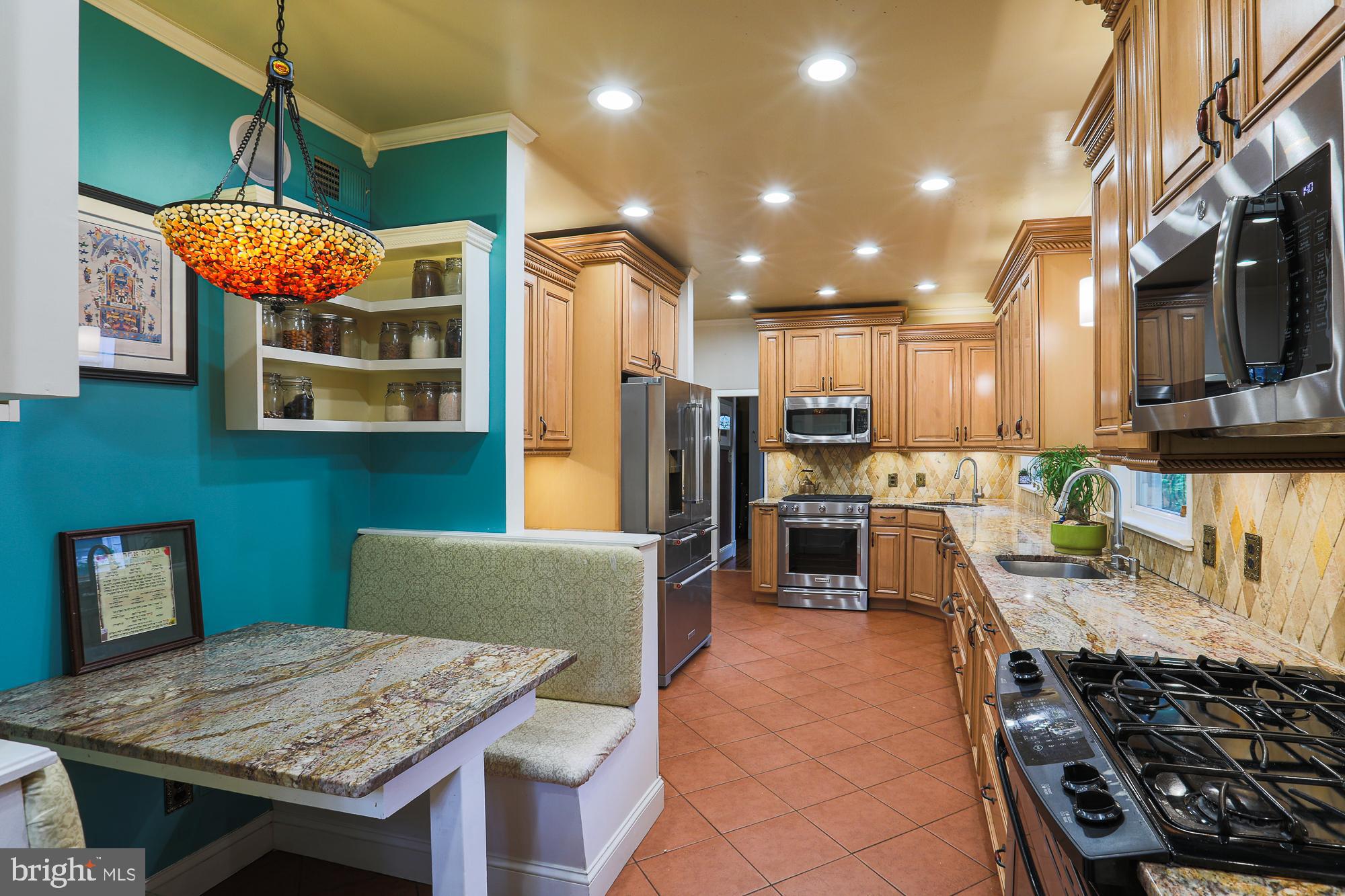 4009 Pinkney Road Baltimore, MD 21215 - Photo 12 of 27 Gallery Image 12