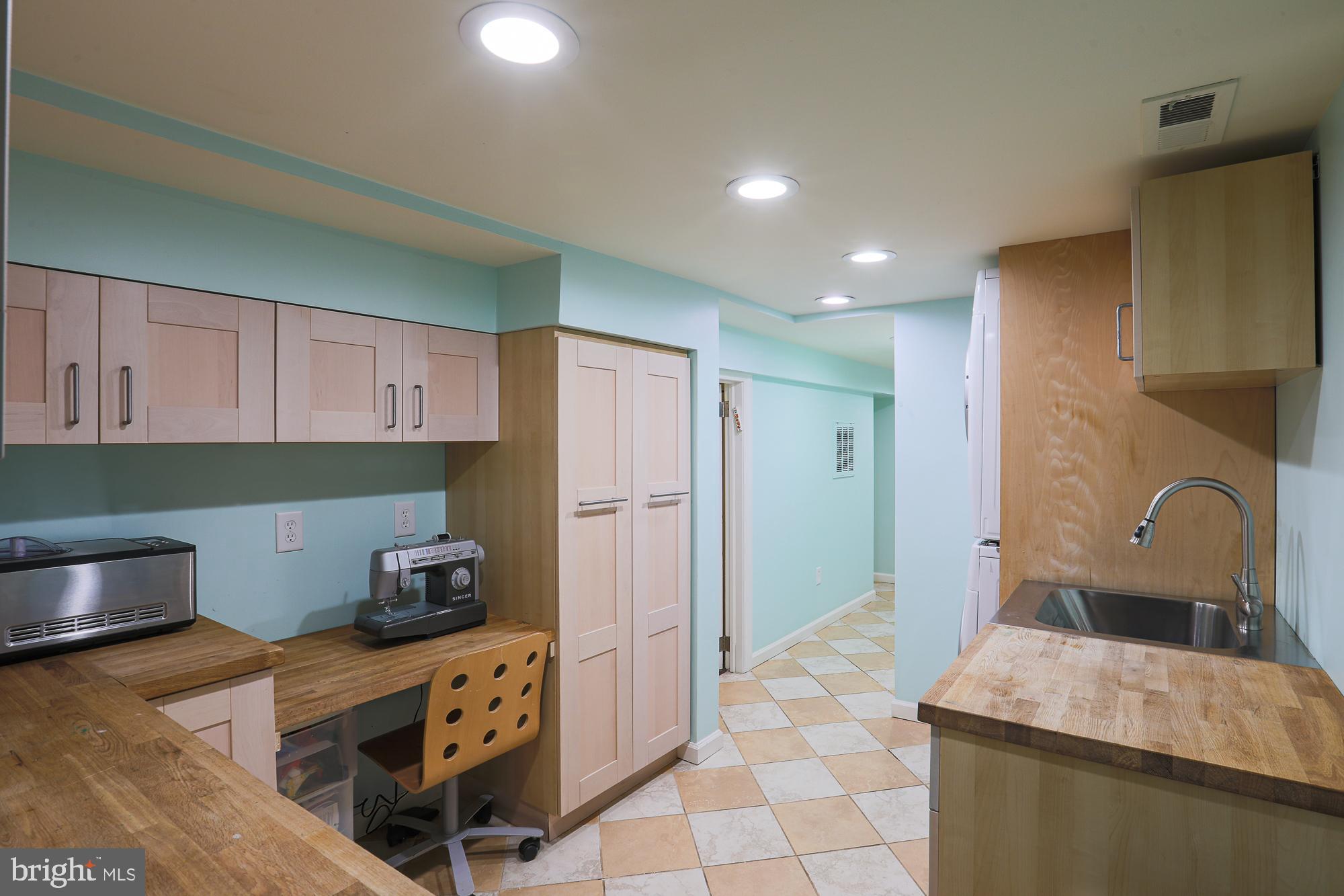 4009 Pinkney Road Baltimore, MD 21215 - Photo 22 of 27 Gallery Image 22