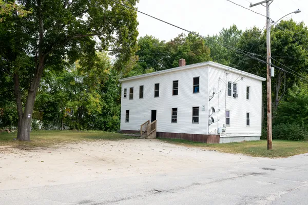 $165,000 | 9 Dix Avenue, Mexico, ME 04257