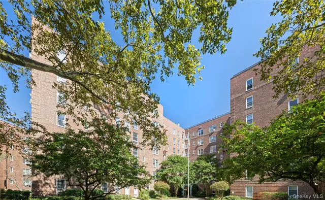 $289,000 | 72-81 113th Street, Unit 6T | Forest Hills