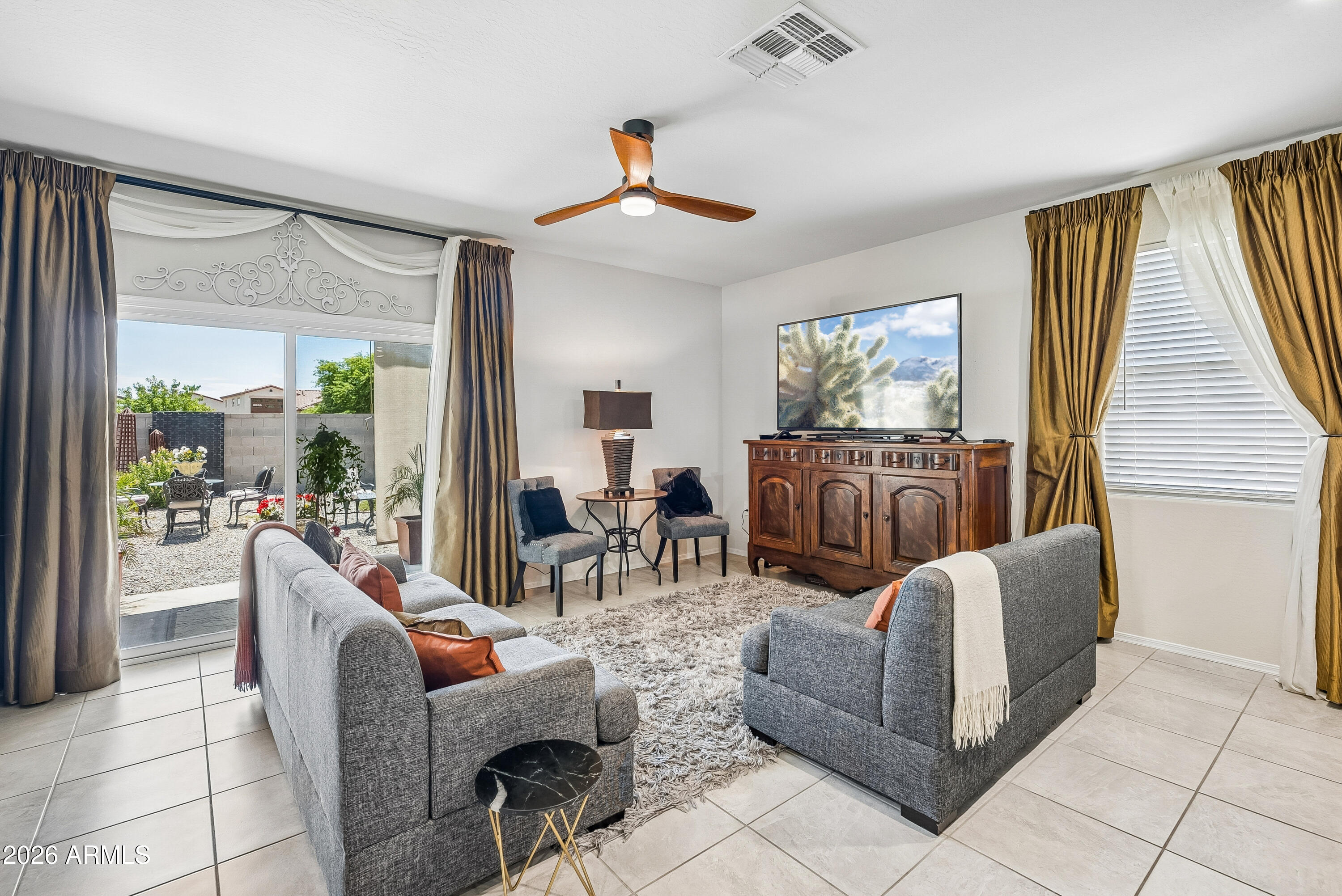 24077 Field Road Florence, AZ 85132 - Photo 4 of 15 02-DSC01115