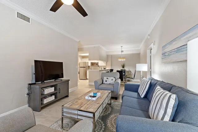 $2,500 | 2809 Amalei Drive, Unit 203, Palm Beach Gardens, FL 33410