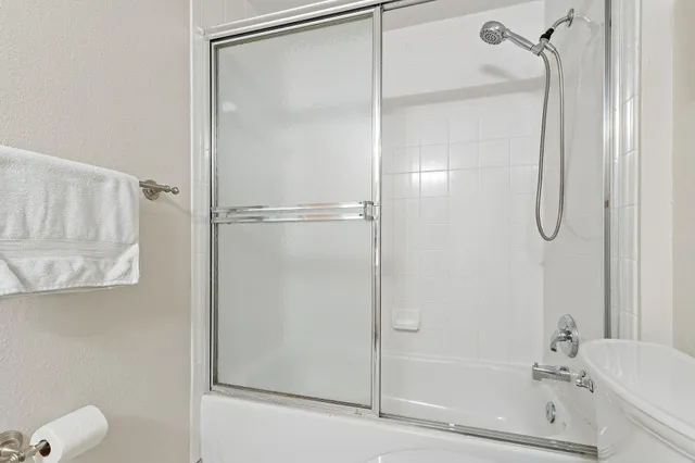 $2,500 | 2809 Amalei Drive, Unit 203, Palm Beach Gardens, FL 33410