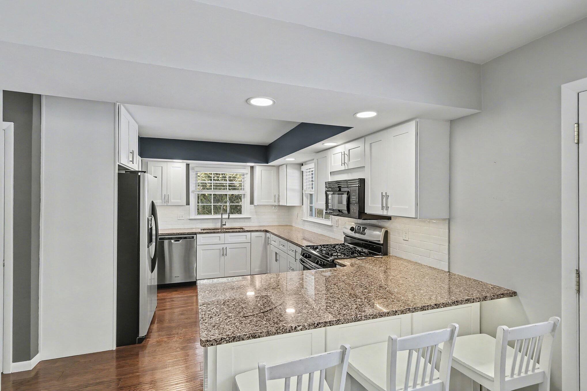 693 Leo Road Jackson, MI 49203 - Photo 5 of 30 7