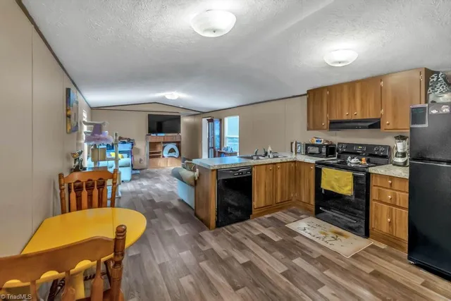 $148,000 | 1095 Willow Creek Drive, Pinnacle, NC 27043