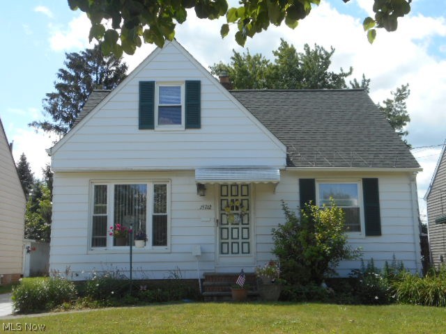 15712 Turney Road Maple Heights, OH 44137 - Photo 1 of 19 15712 Turney Road: An aluminum-sided bungalow / cape cod. This home has been in the same family for over 41 years! It is VIOLATION FREE on the city Point-of-Sale inspection.