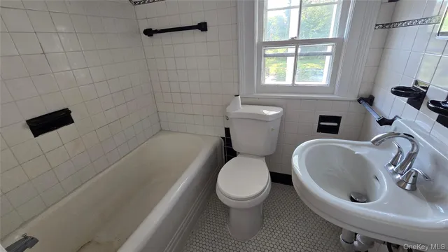 $3,499 | 98 South Hamilton Street, Poughkeepsie, NY 12601