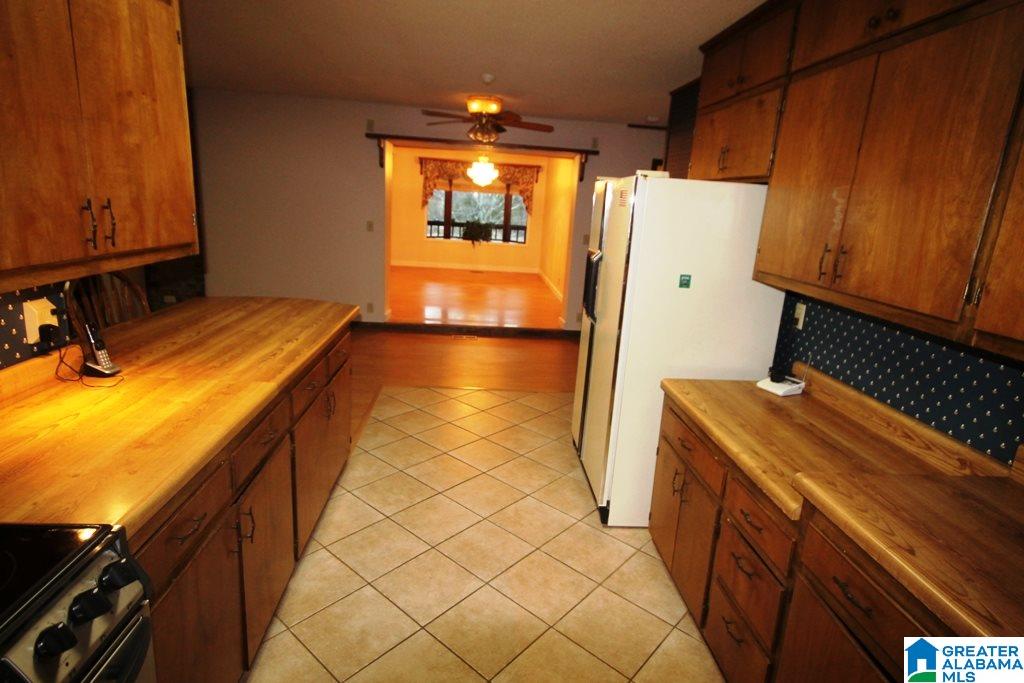 1510 White Plains Road Anniston, AL 36207 - Photo 6 of 50