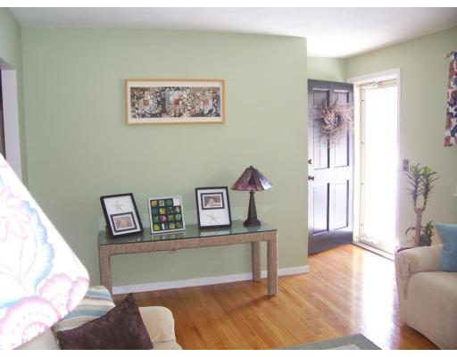 3 Campbell Street Rutland, MA 01543 - Photo 4 of 19