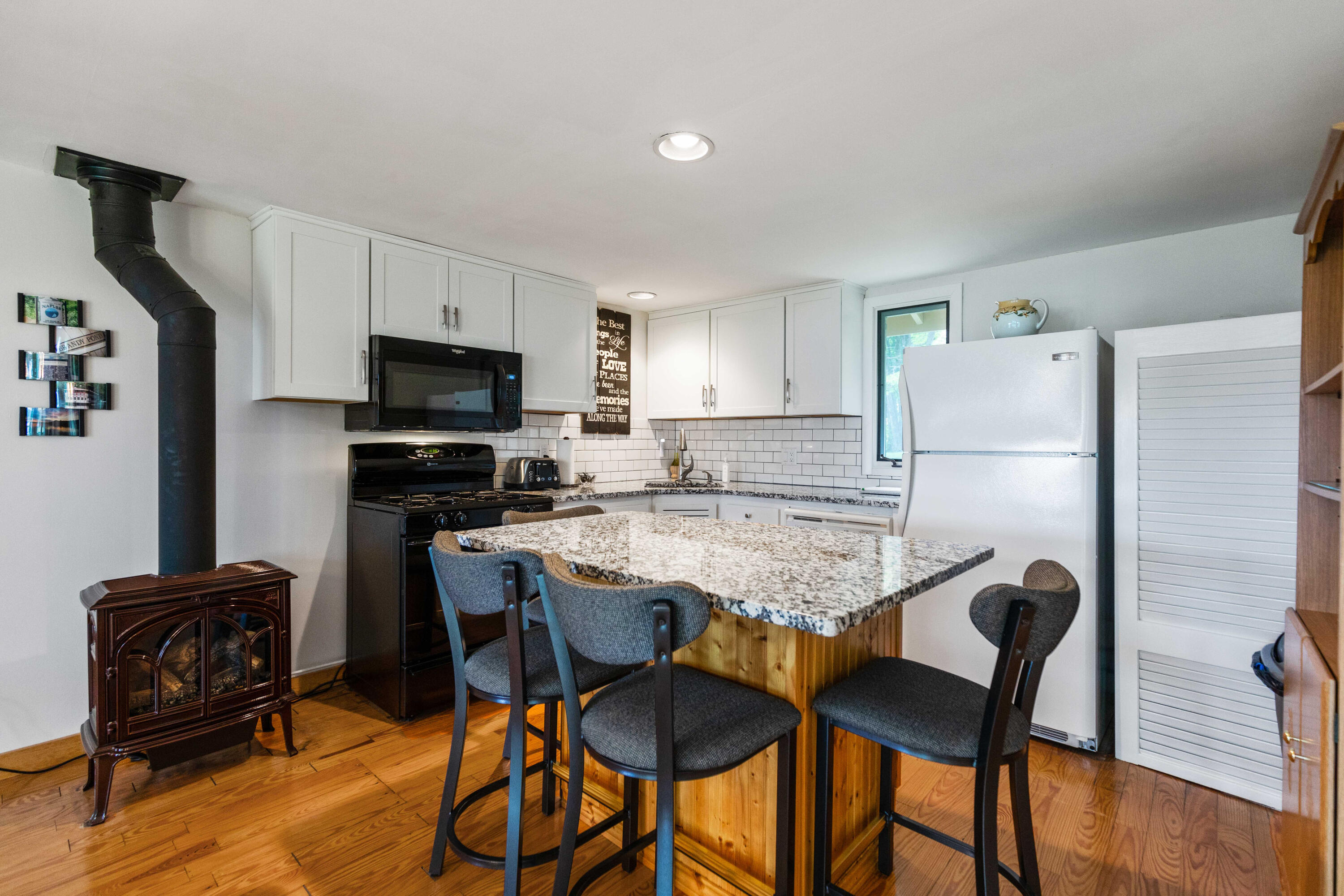 125 Jackson Cove Road Naples, ME 04055 - Photo 12 of 47 125JacksonCoveNaples_10