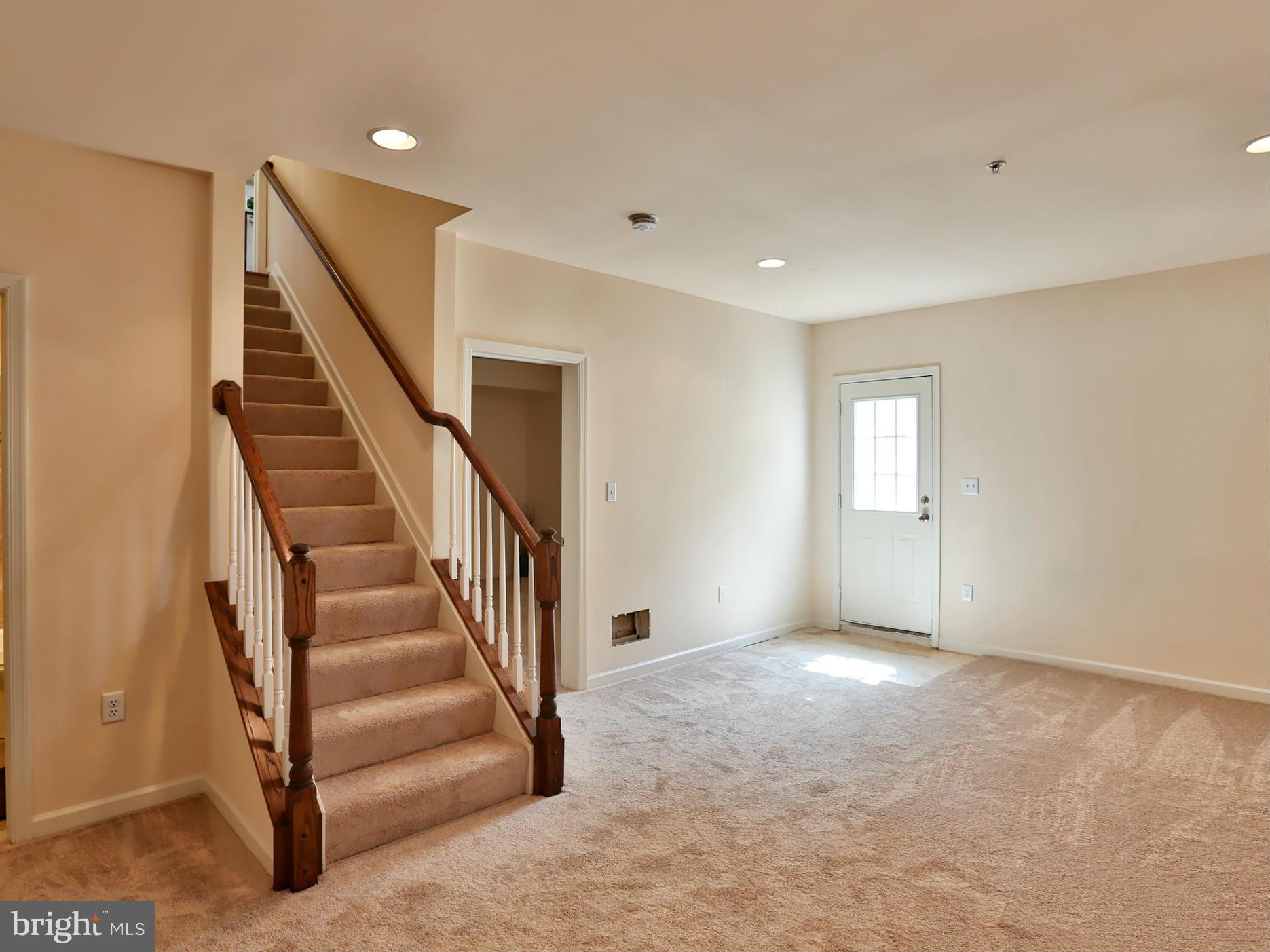 323 Townsend Road Essex, MD 21221 - Photo 22 of 30 Great Recreation Space