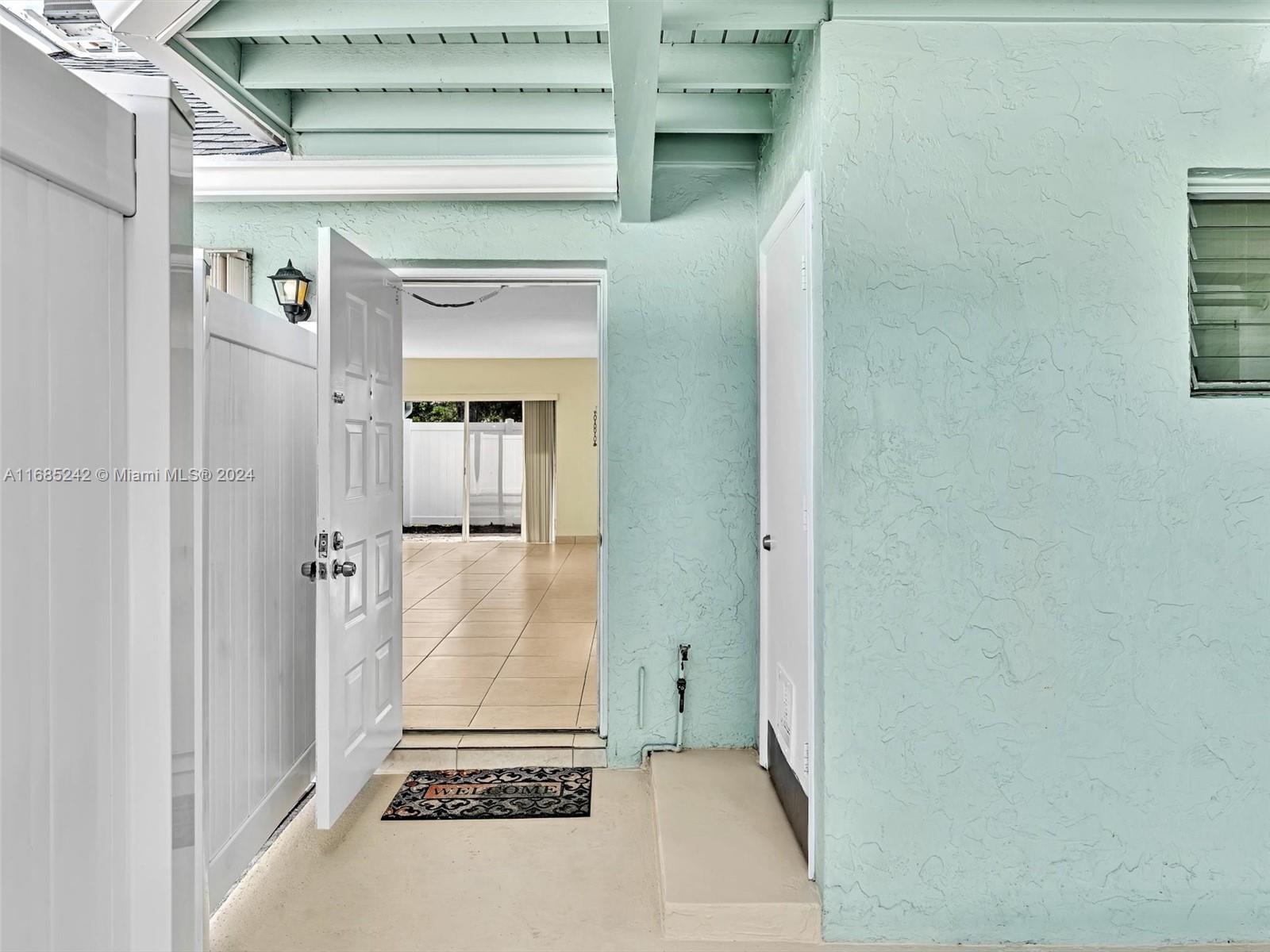 9185 Southwest 5th Street, Unit B Boca Raton, FL 33428 - Photo 2 of 38