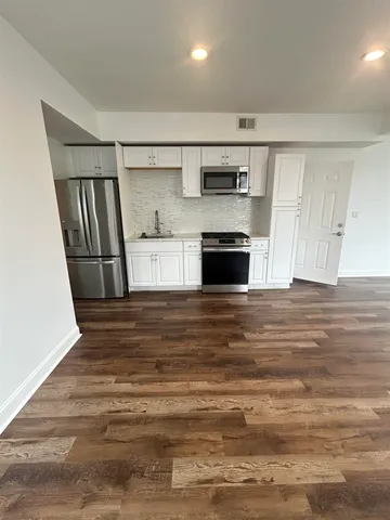 $3,200 | 799 Kearney Avenue, Unit 2, Kearny, NJ 07032