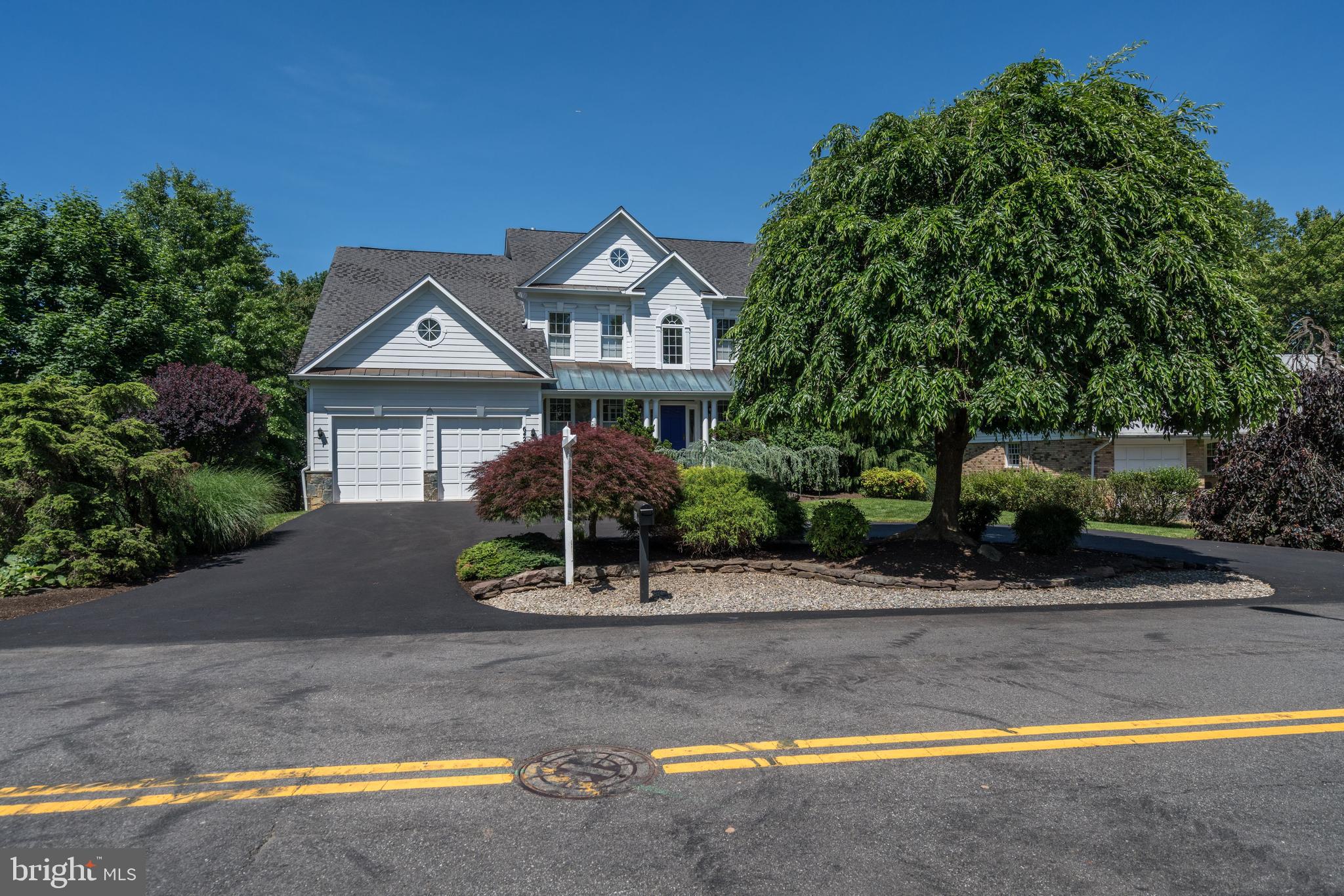 6424 Old Chesterbrook Road McLean, VA 22101 - Photo 2 of 50 Exterior - Front