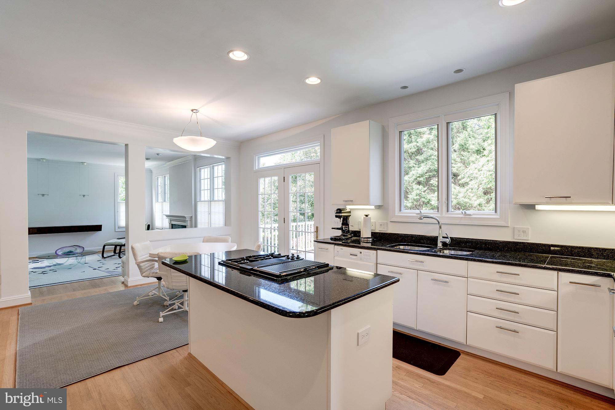 6424 Old Chesterbrook Road McLean, VA 22101 - Photo 11 of 50 Kitchen