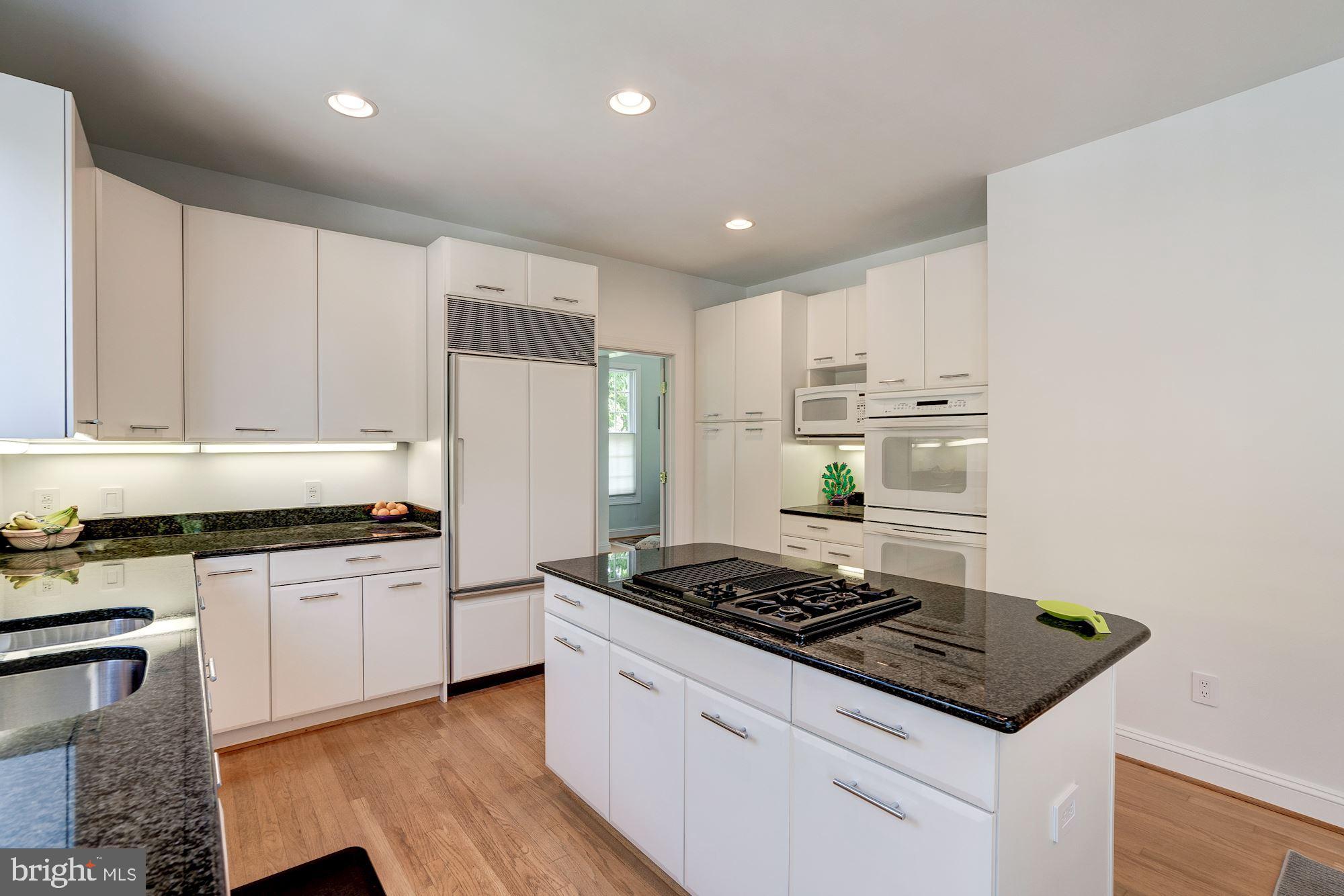 6424 Old Chesterbrook Road McLean, VA 22101 - Photo 13 of 50 Breakfast Room