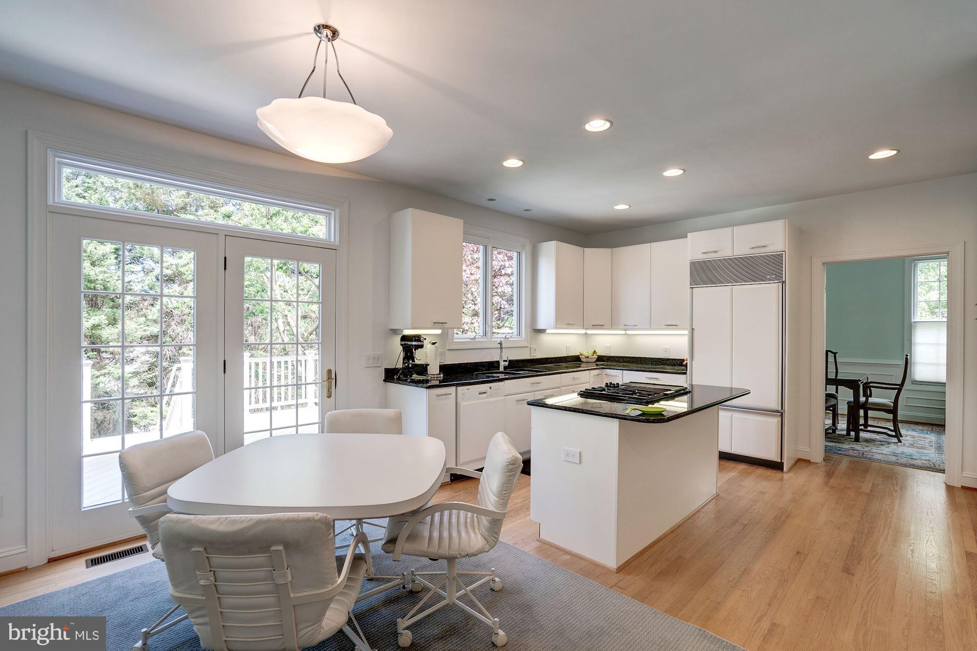 6424 Old Chesterbrook Road McLean, VA 22101 - Photo 16 of 50 Kitchen