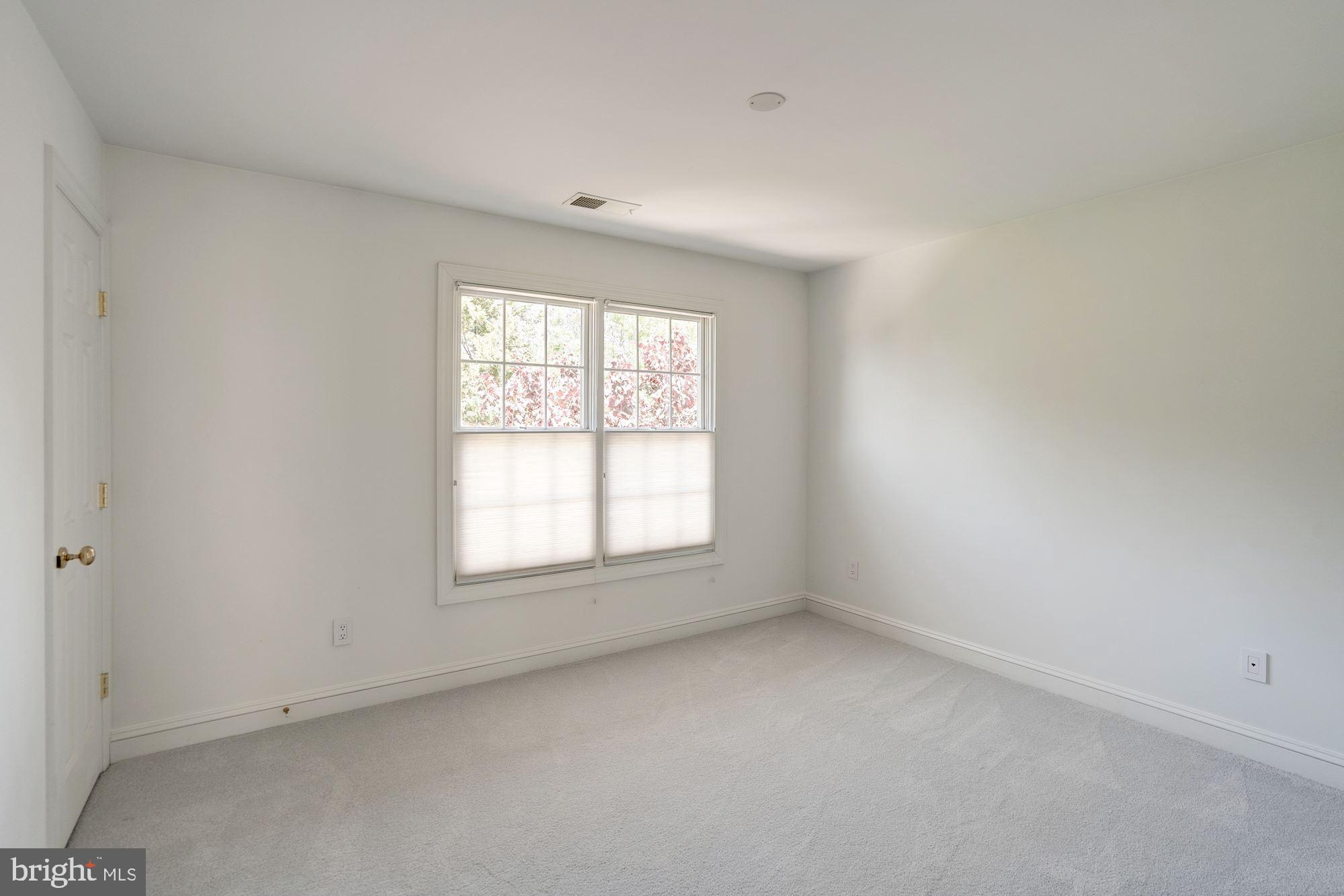6424 Old Chesterbrook Road McLean, VA 22101 - Photo 33 of 50 Bedroom 4