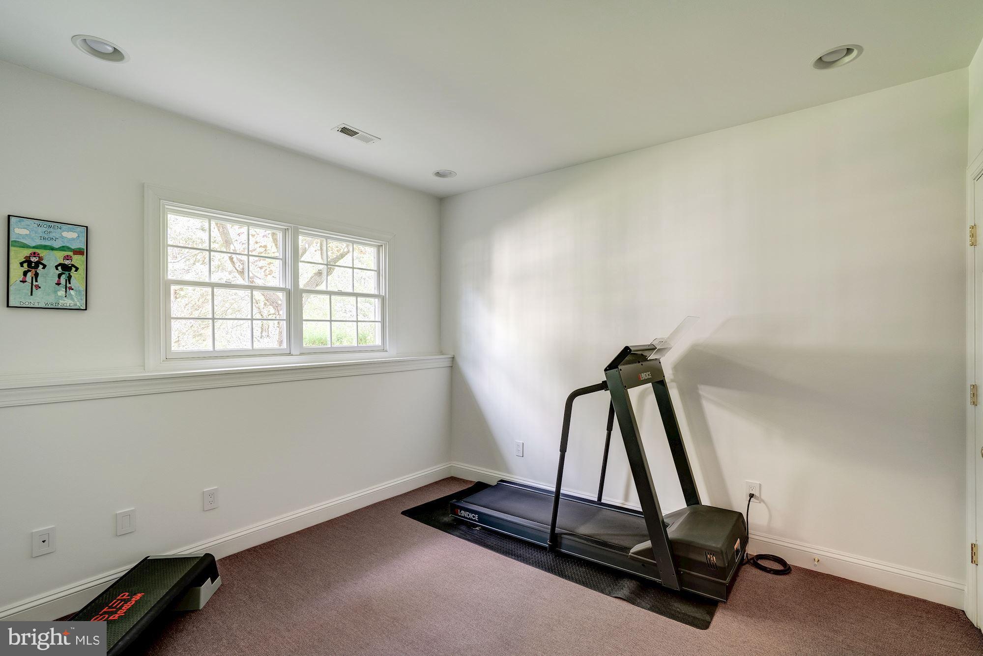 6424 Old Chesterbrook Road McLean, VA 22101 - Photo 41 of 50 Bedroom 5