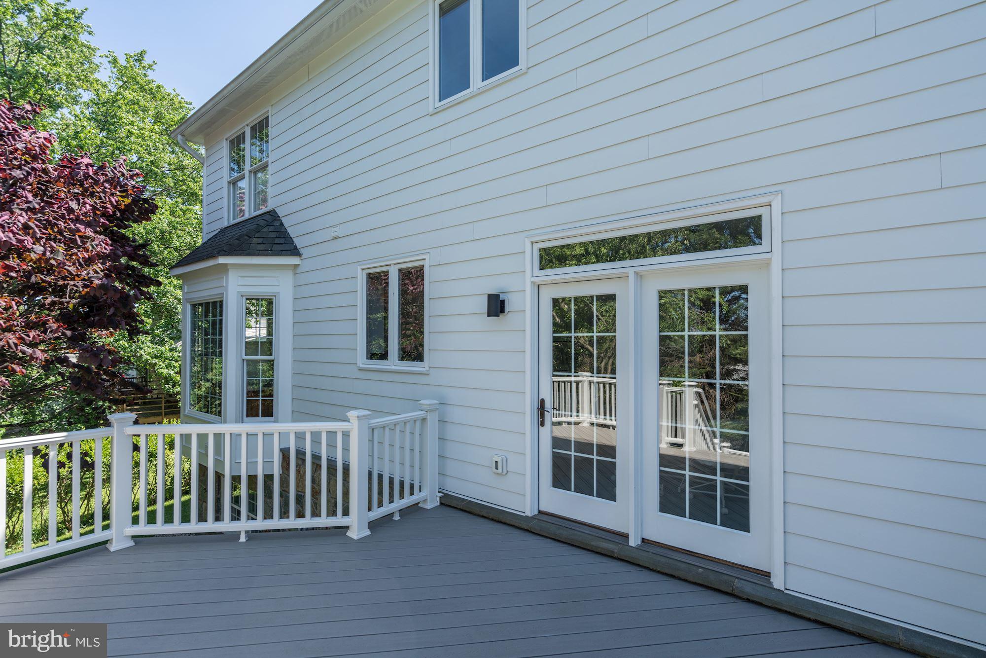 6424 Old Chesterbrook Road McLean, VA 22101 - Photo 44 of 50 Deck
