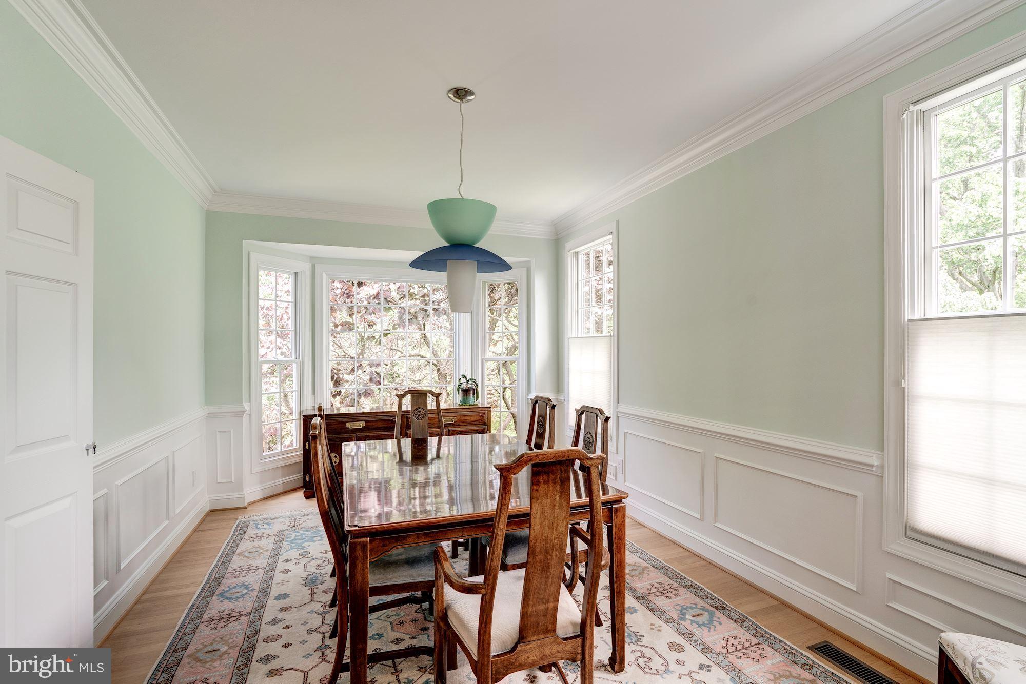 6424 Old Chesterbrook Road McLean, VA 22101 - Photo 8 of 50 Dining Room