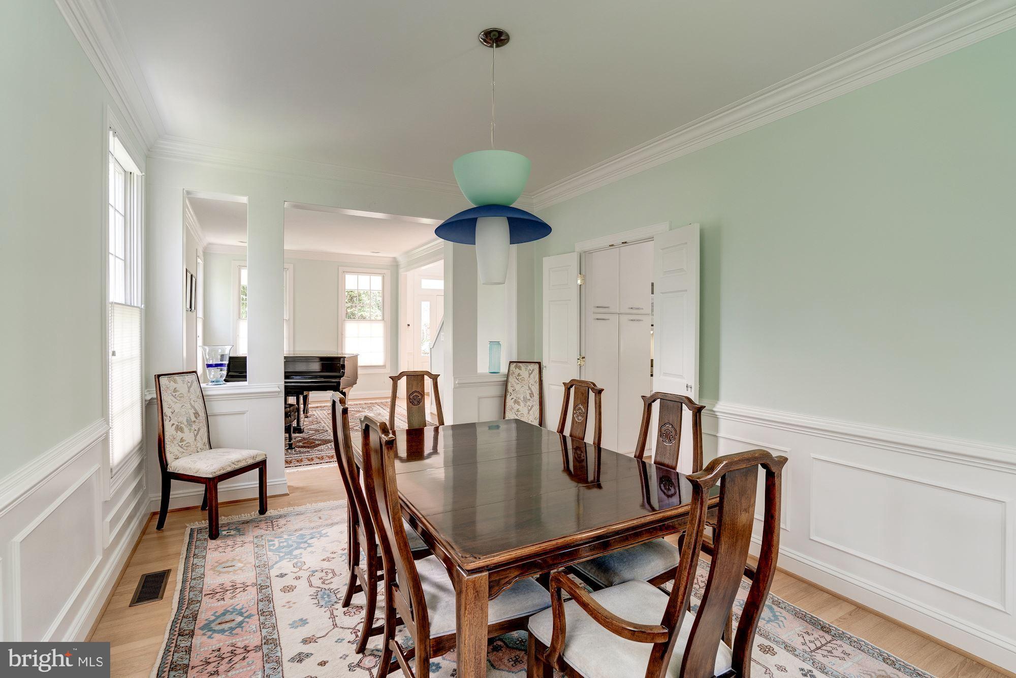 6424 Old Chesterbrook Road McLean, VA 22101 - Photo 9 of 50 Dining Room