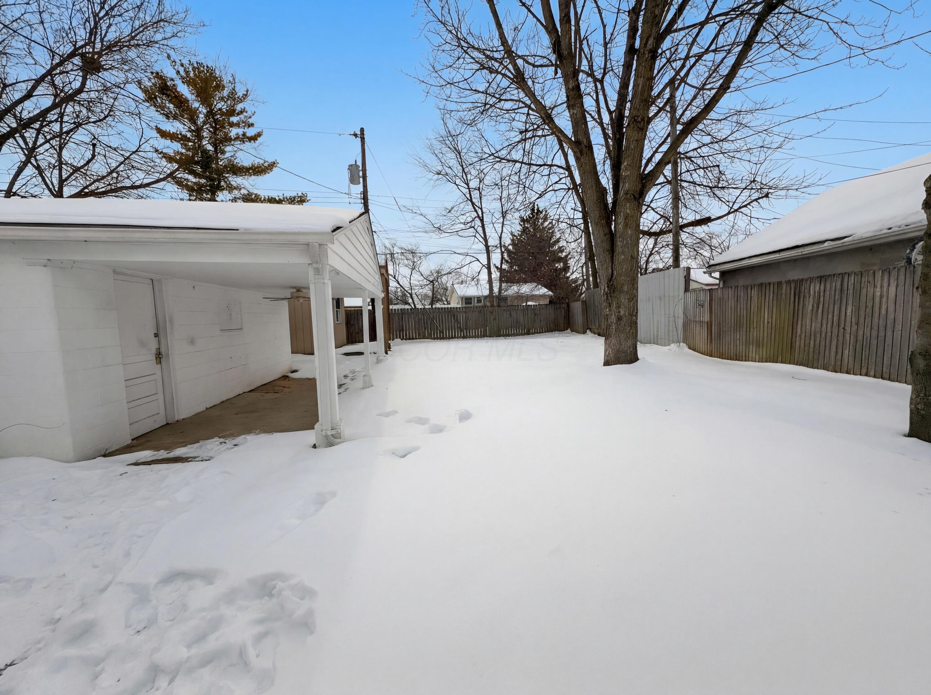 3859 Briggs Road Columbus, OH 43228 - Photo 14 of 18