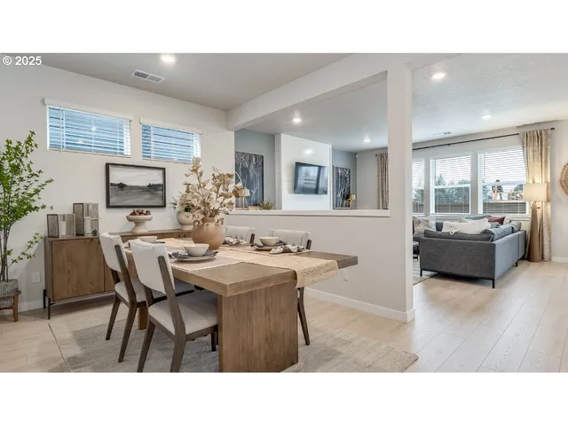 $580,995 | 3542 Southwest Binford Avenue, Gresham, OR 97080