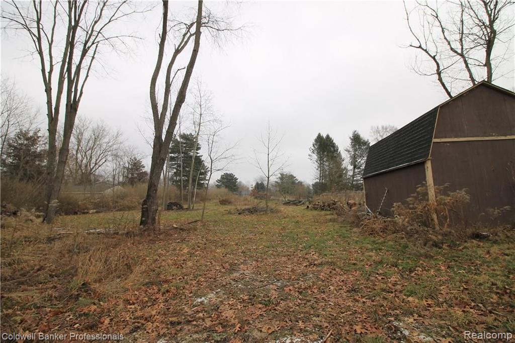 Lot Crosby Road Fenton, MI 48430 - Photo 6 of 10