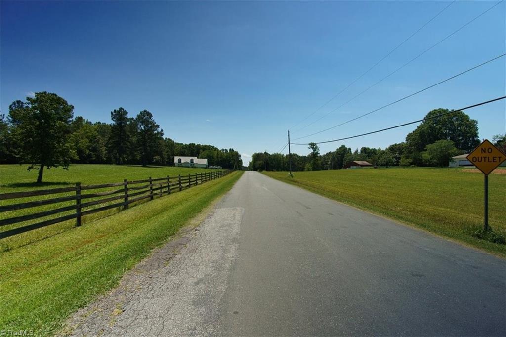 439 Hunters Chase Road Lexington, NC 27292 - Photo 11 of 16