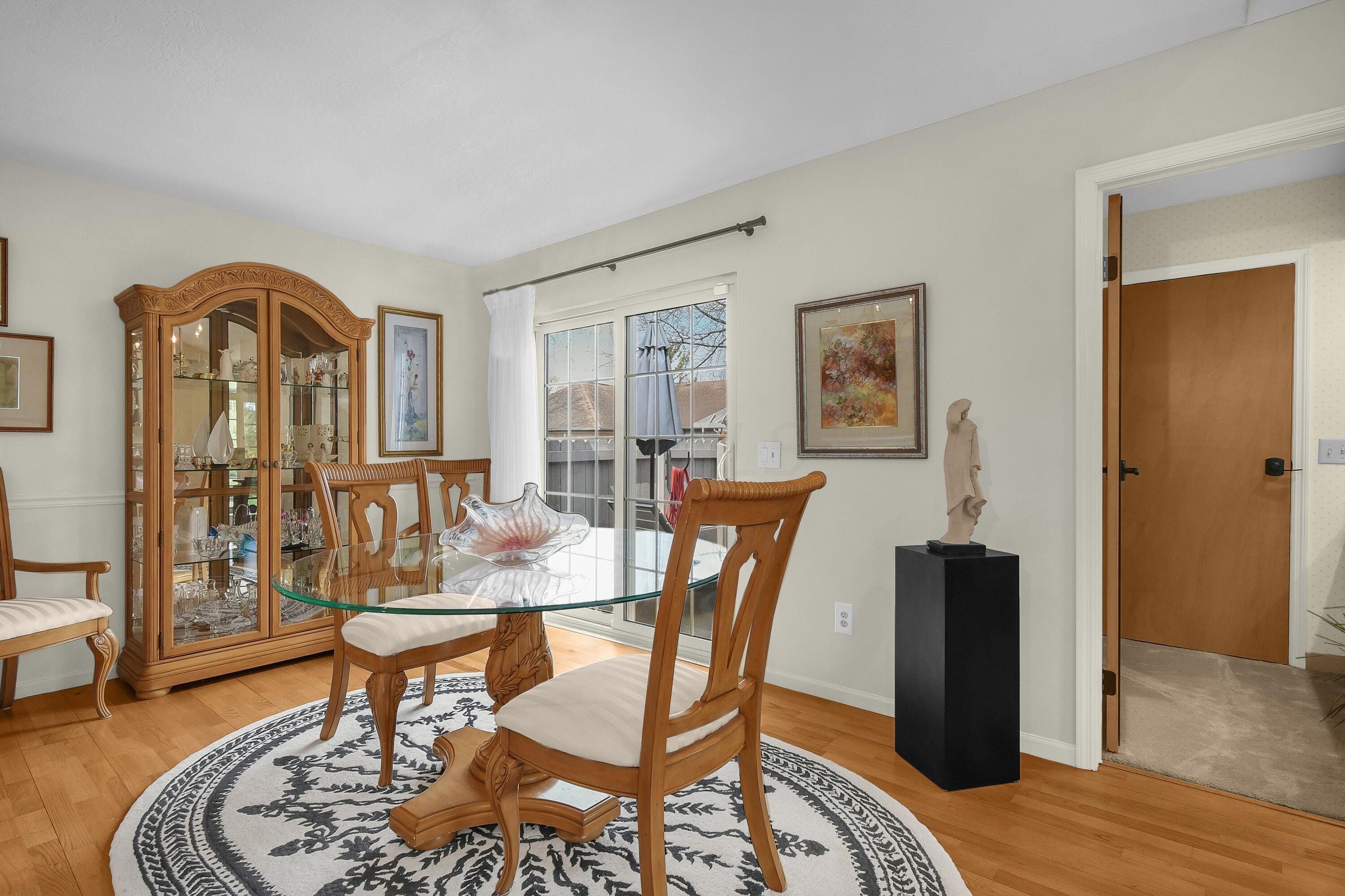 5787 Locbury Lane, Unit R5787 Dublin, OH 43016 - Photo 6 of 22 8-print-5787-locbury-ln