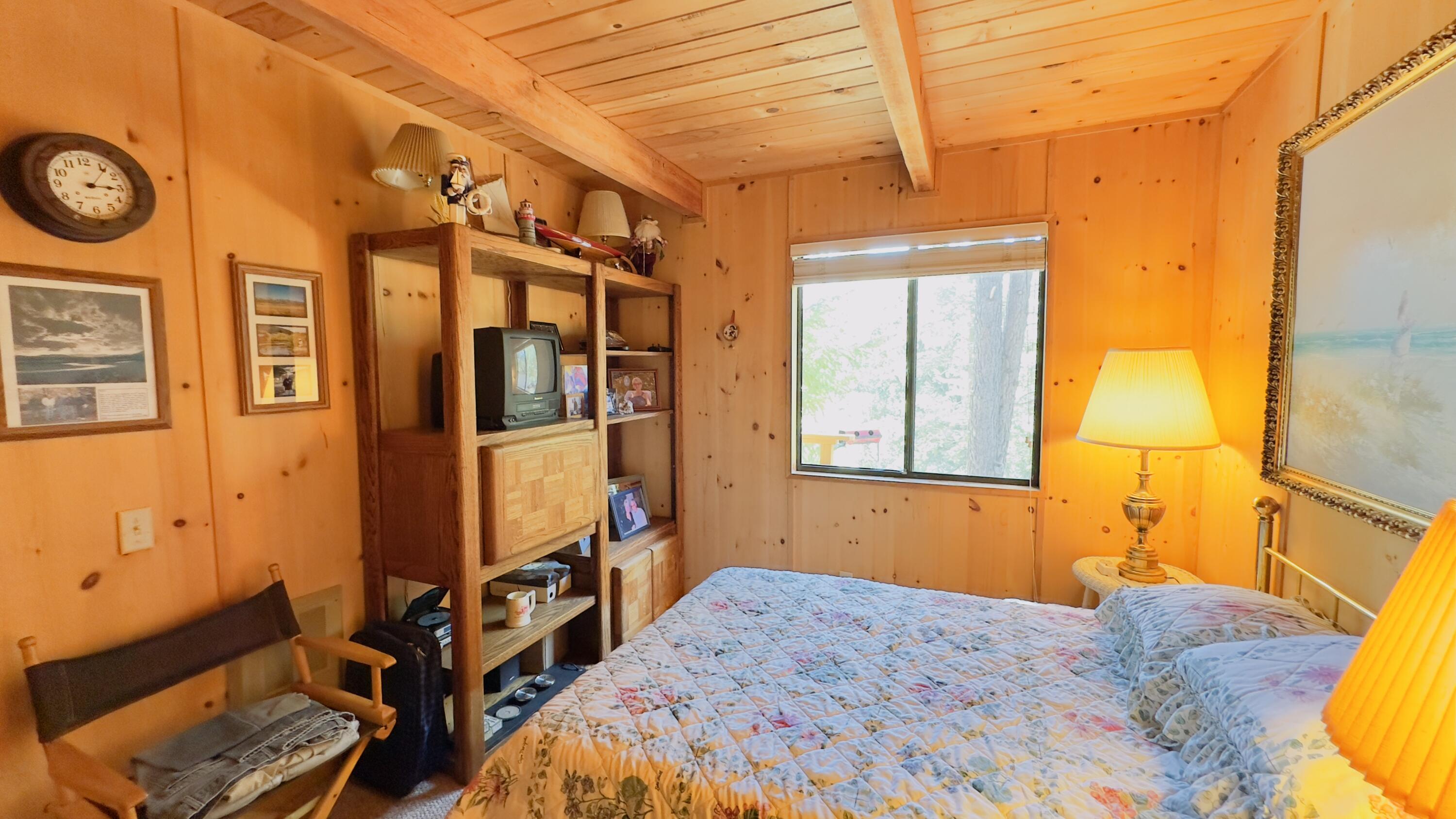 24655 Logan Creek Road Idyllwild, CA 92549 - Photo 13 of 19 image9