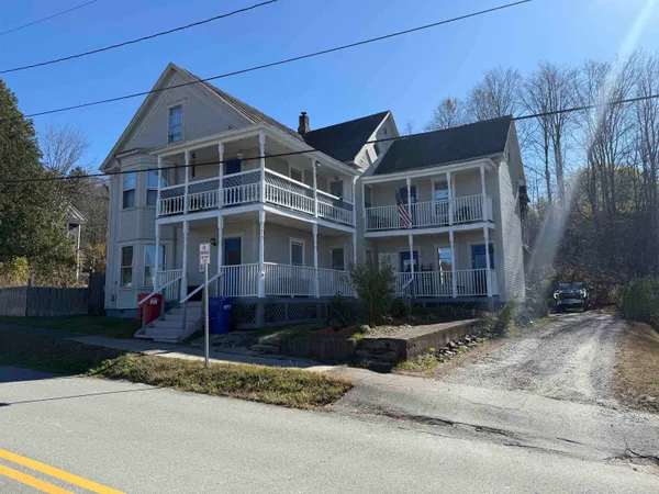 $210,000 | 86 Raymond Street, Lyndon, VT 05851
