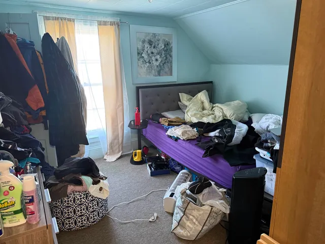 $210,000 | 86 Raymond Street, Lyndon, VT 05851