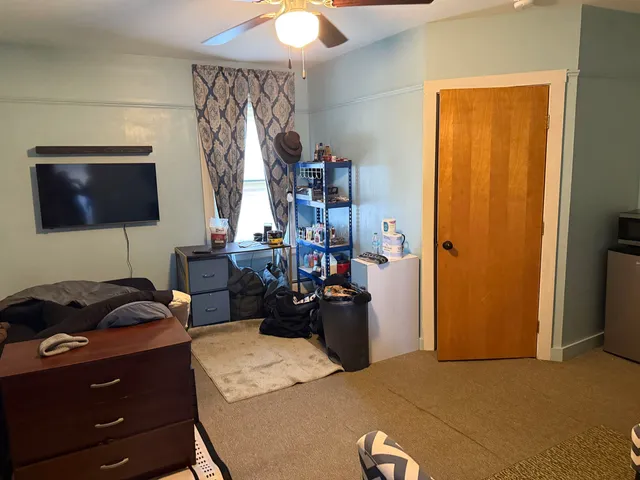 $210,000 | 86 Raymond Street, Lyndon, VT 05851