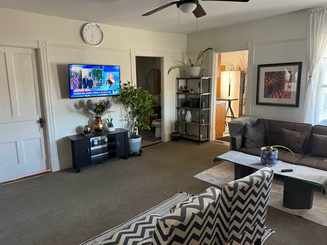 $210,000 | 86 Raymond Street, Lyndon, VT 05851