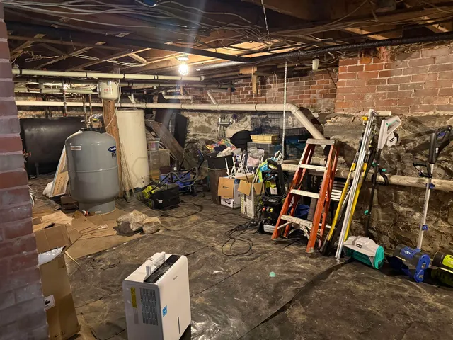 $210,000 | 86 Raymond Street, Lyndon, VT 05851